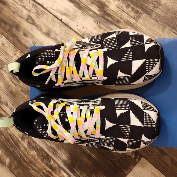 Brooks Levitate StealthFit 6 - Picture 2 of 9